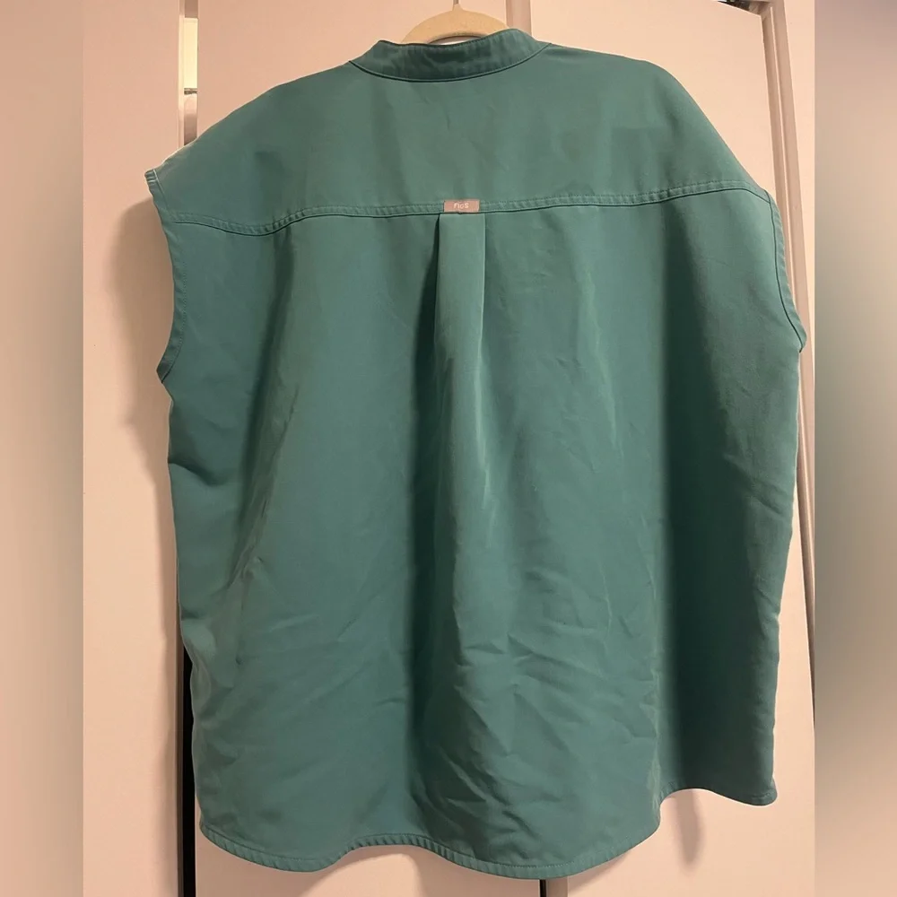 Figs CACTUS Rafaela scrub top - Picture 2 of 4